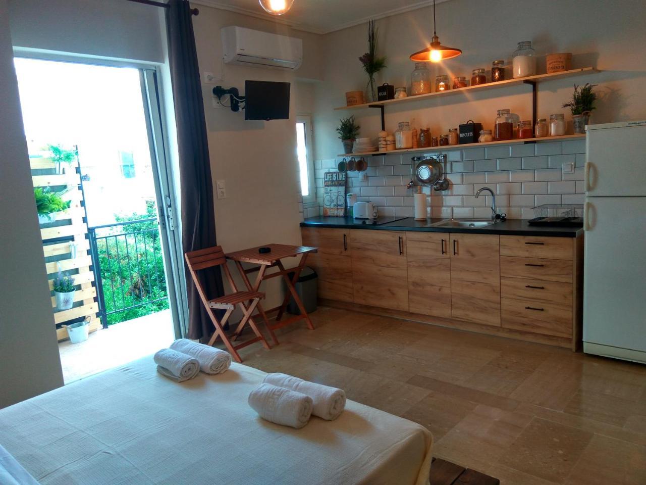 Appartement Lavender à Kalamata Extérieur photo